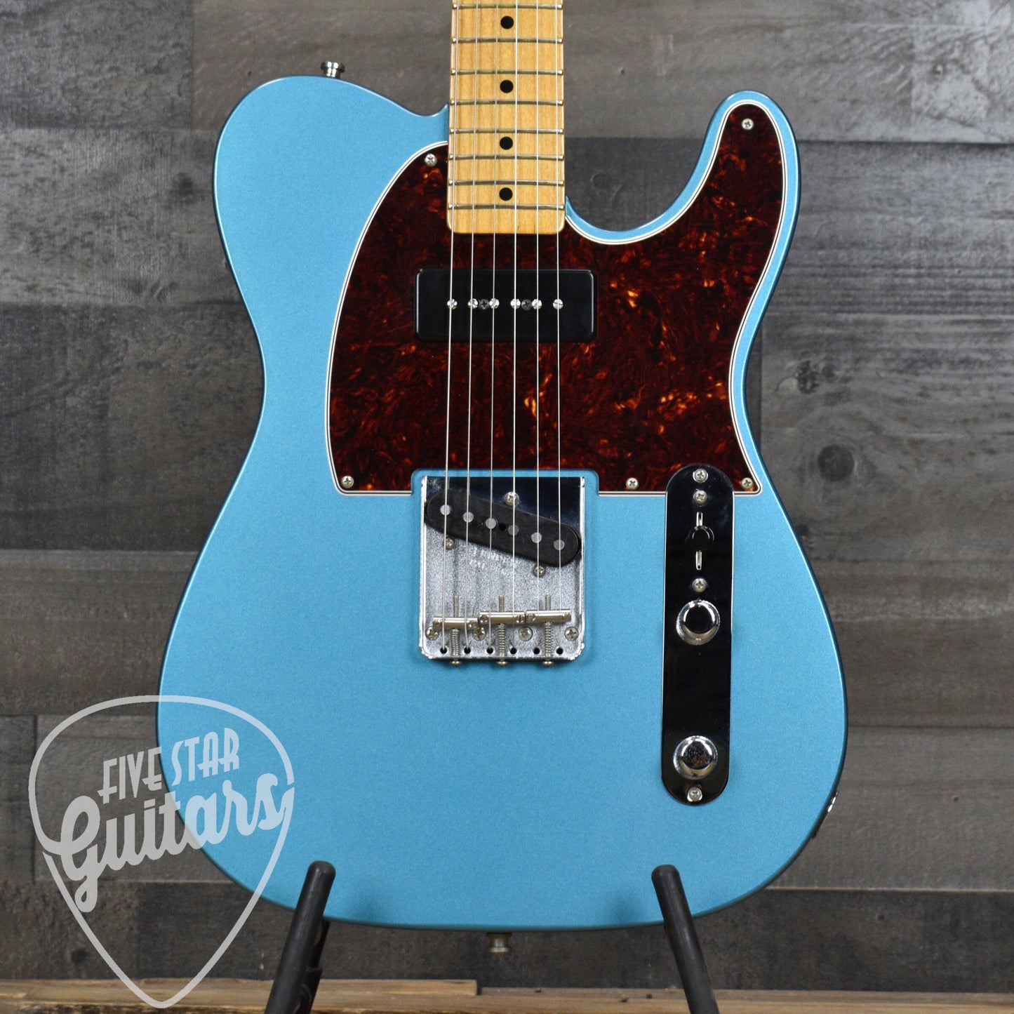 Pre-Owned Fender Limited Edition Classic Series '50s Telecaster - Lake Placid Blue with Hard Shell Case