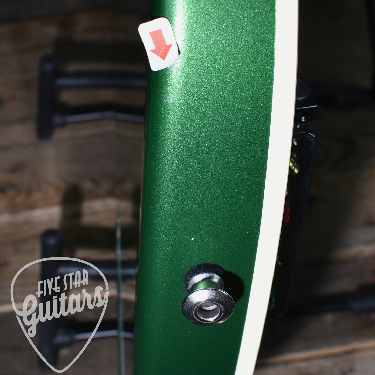 Pre-Owned Fender MIJ Aerodyne Precision Bass - Speed Green Metallic
