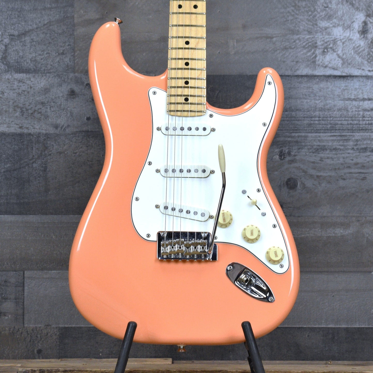 Pre-Owned Fender Player Stratocaster - Pacific Peach