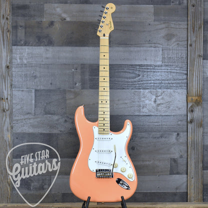 Pre-Owned Fender Player Stratocaster - Pacific Peach