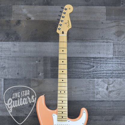 Pre-Owned Fender Player Stratocaster - Pacific Peach