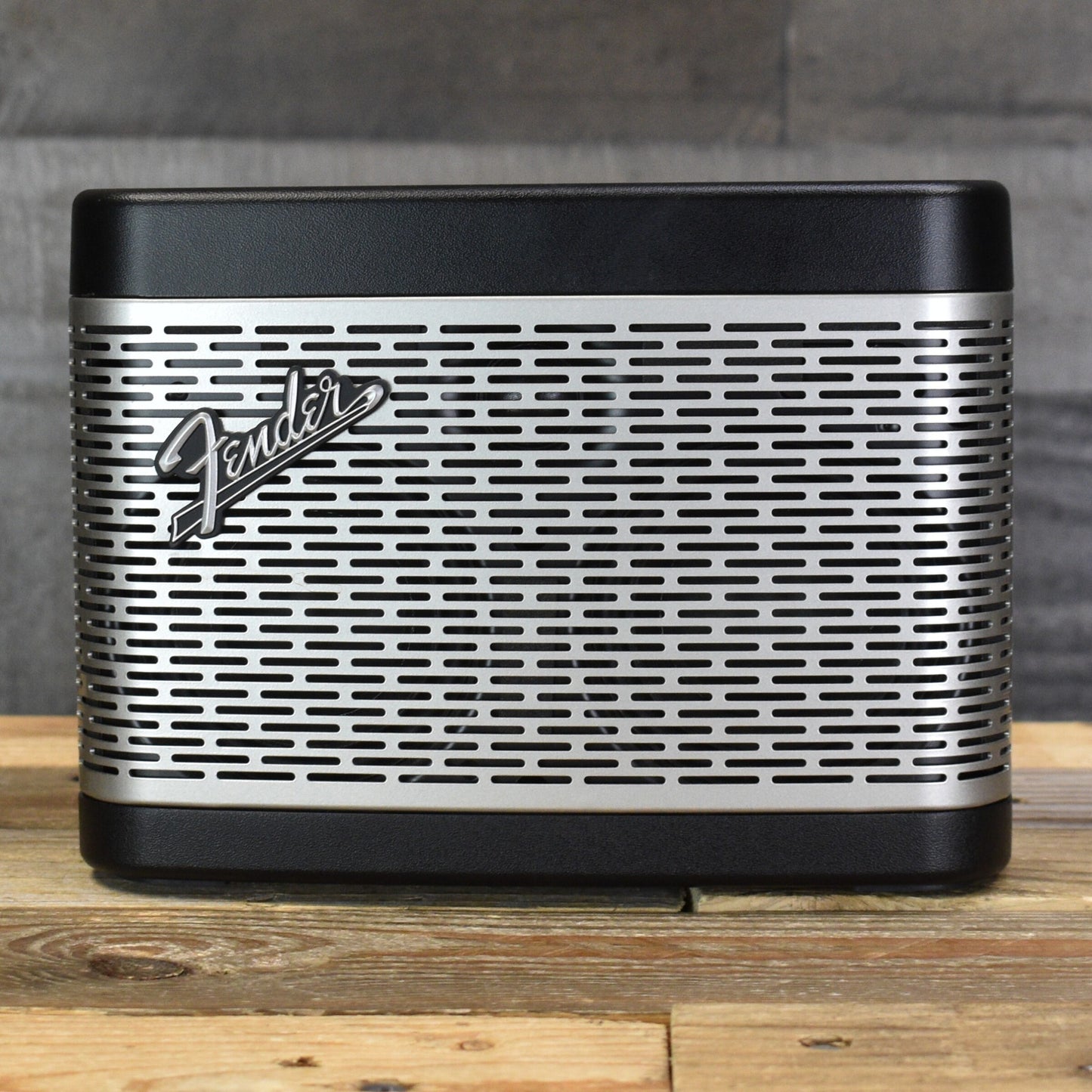 Pre-Owned Fender Newport Bluetooth Speaker