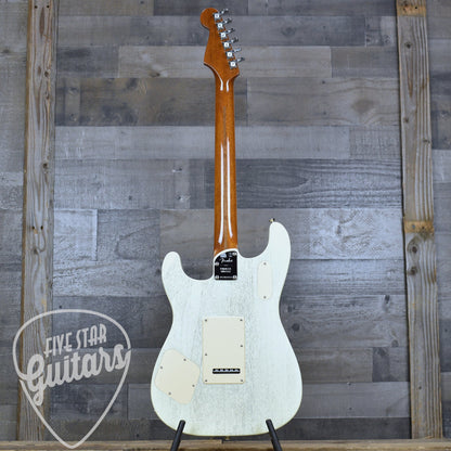 Pre-Owned Fender Parallel Universe II Uptown Strat - Static White with Hard Shell Case