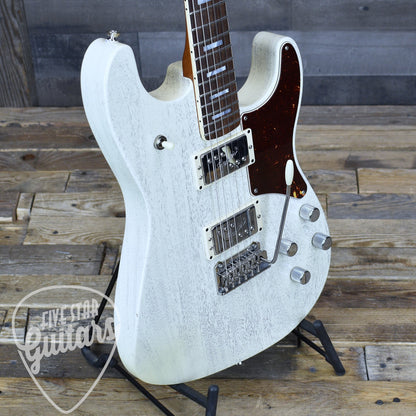 Pre-Owned Fender Parallel Universe II Uptown Strat - Static White with Hard Shell Case