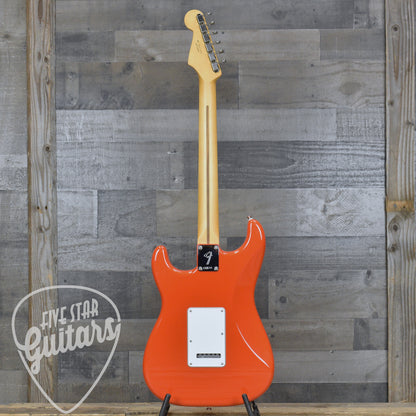 Pre-Owned Fender Player II Stratocaster HSS - Coral Red