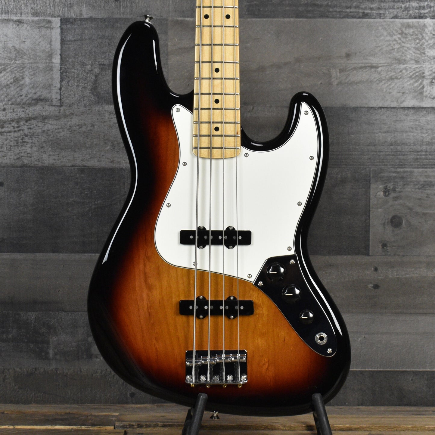 Pre-Owned Fender Player Jazz Bass - 3 Tone Sunburst with Gigbag