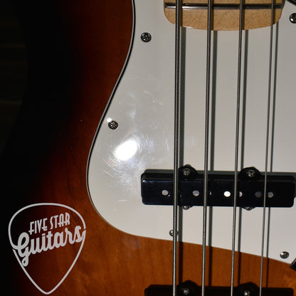 Pre-Owned Fender Player Jazz Bass - 3 Tone Sunburst with Gigbag