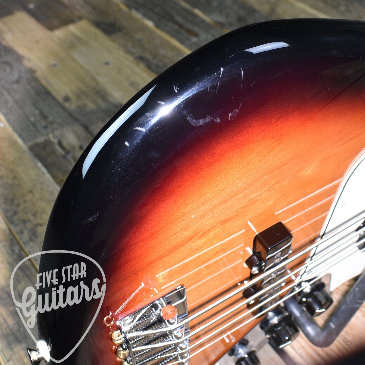 Pre-Owned Fender Player Jazz Bass - 3 Tone Sunburst with Gigbag