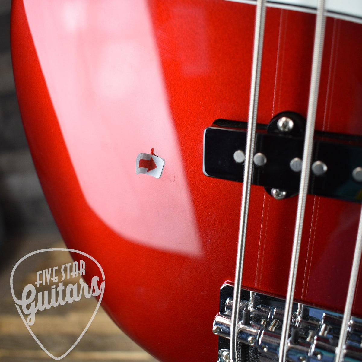 Pre-Owned Fender Player Jazz Bass - Candy Apple Red with Gigbag