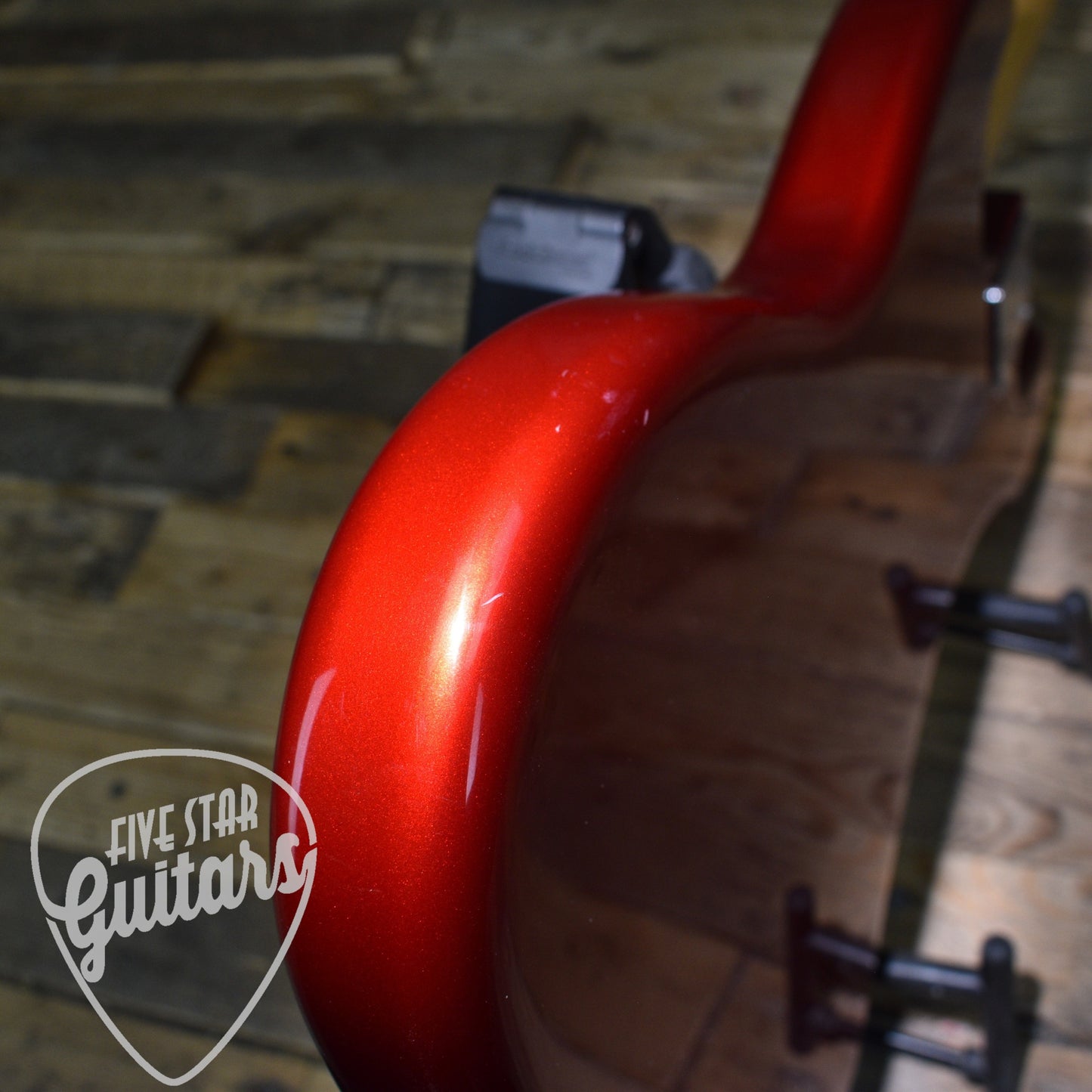 Pre-Owned Fender Player Jazz Bass - Candy Apple Red with Gigbag