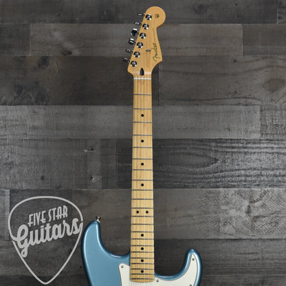 Pre-Owned Fender Player Stratocaster - Tidepool includes Gigbag