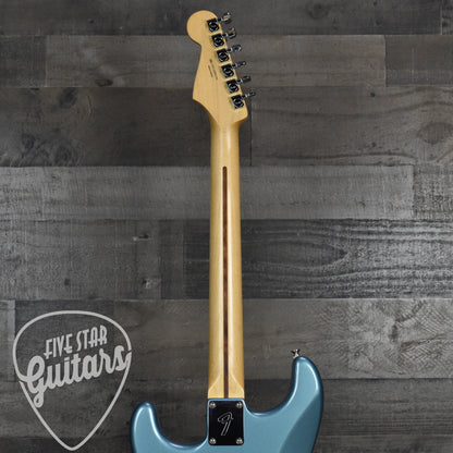 Pre-Owned Fender Player Stratocaster - Tidepool includes Gigbag