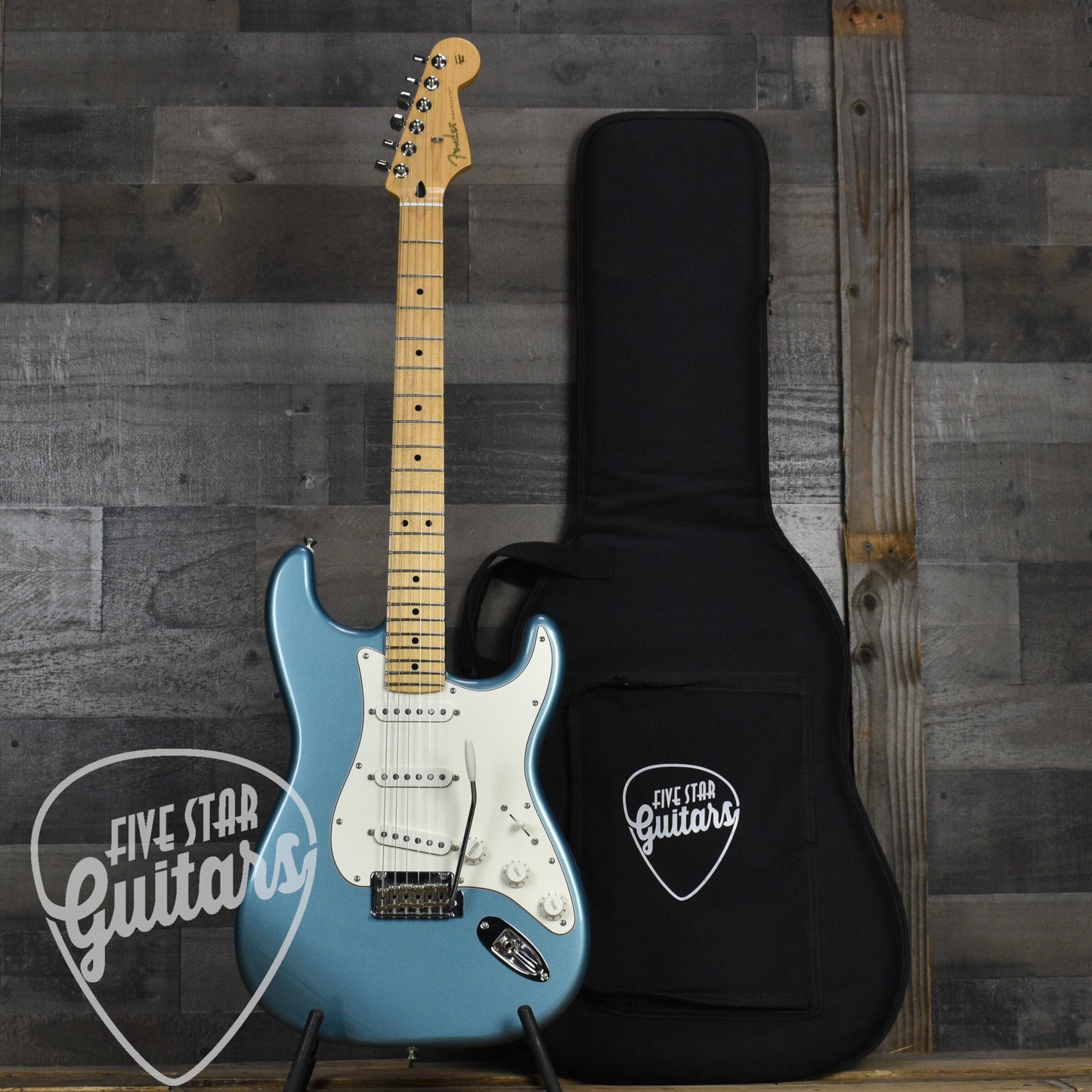 Pre-Owned Fender Player Stratocaster - Tidepool includes Gigbag