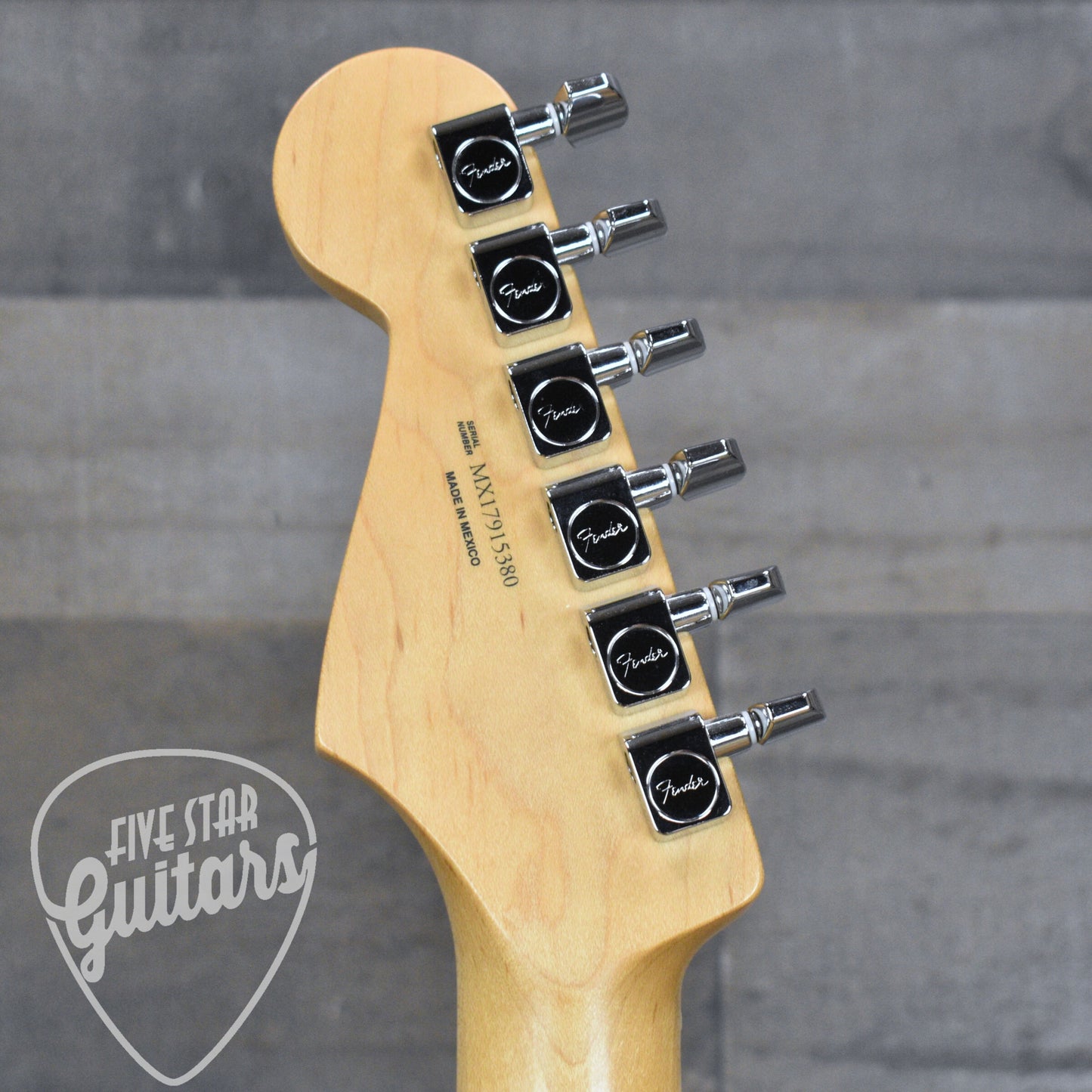 Pre-Owned Fender Standard Stratocaster - Brown Sunburst