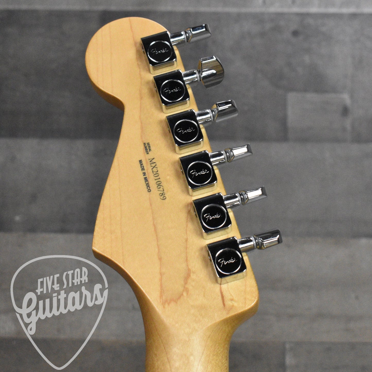 Pre-Owned Fender Player Stratocaster - 3 Tone Sunburst