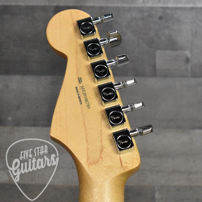 Pre-Owned Fender Player Stratocaster - 3 Tone Sunburst