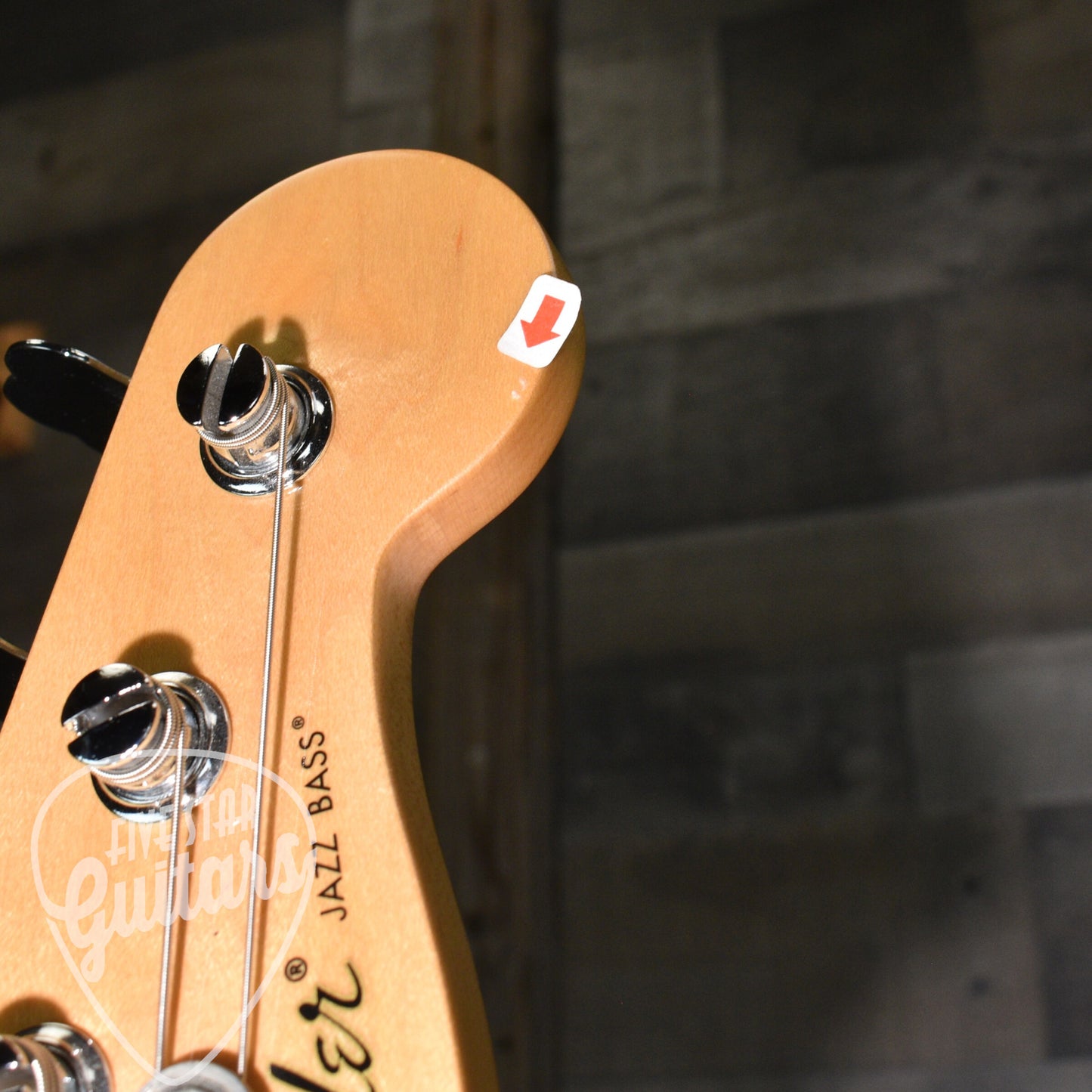Pre-Owned Fender Standard Jazz Bass - Sunburst