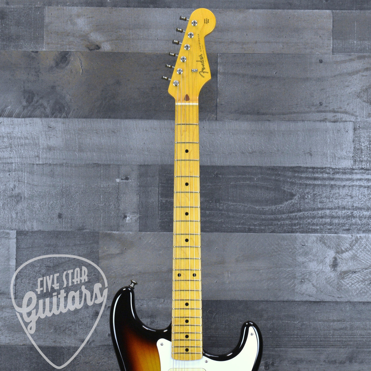 Pre-Owned Fender Stratocaster '58 Reissue - 3 Color Sunburst with Gigbag