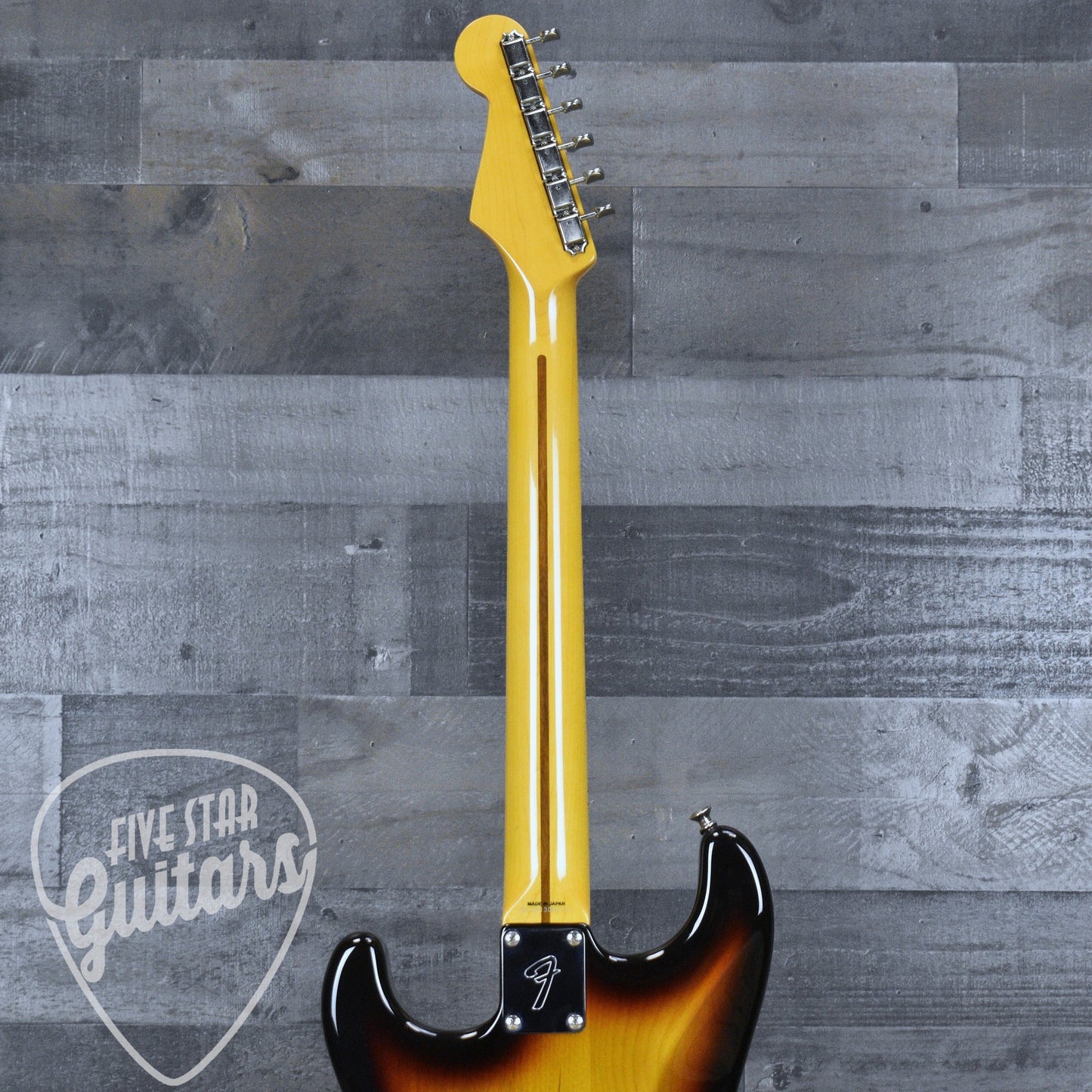 Pre-Owned Fender Stratocaster '58 Reissue - 3 Color Sunburst with Gigbag