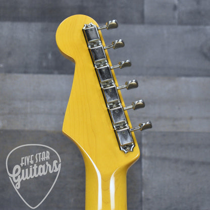 Pre-Owned Fender Stratocaster '58 Reissue - 3 Color Sunburst with Gigbag