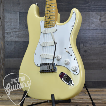 Pre-Owned Fender Stratocaster Plus - Olympic White with Hardshell Case