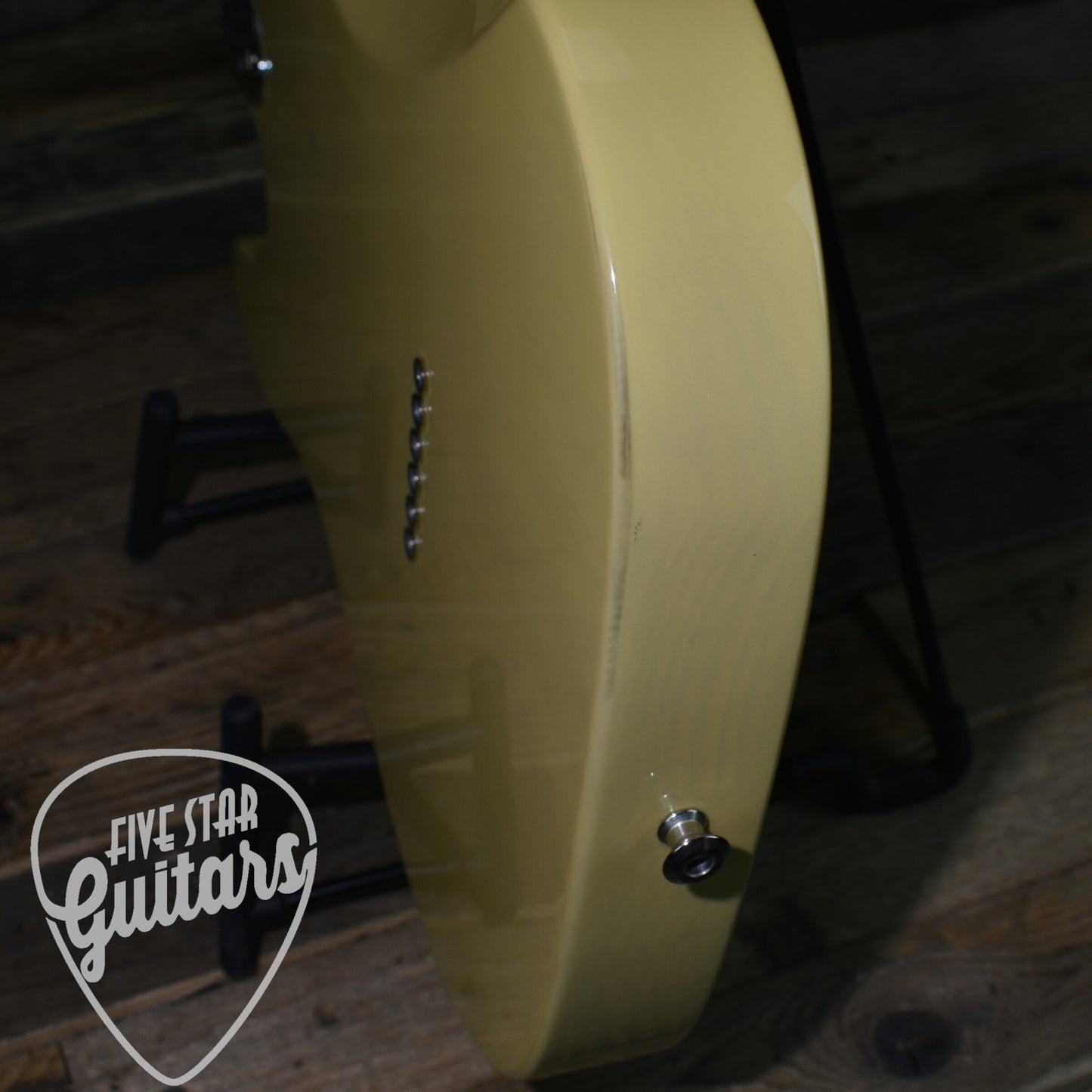 Pre-Owned Fender Vintera Telecaster Deluxe - Vintage Blonde Includes Fender Gigbag