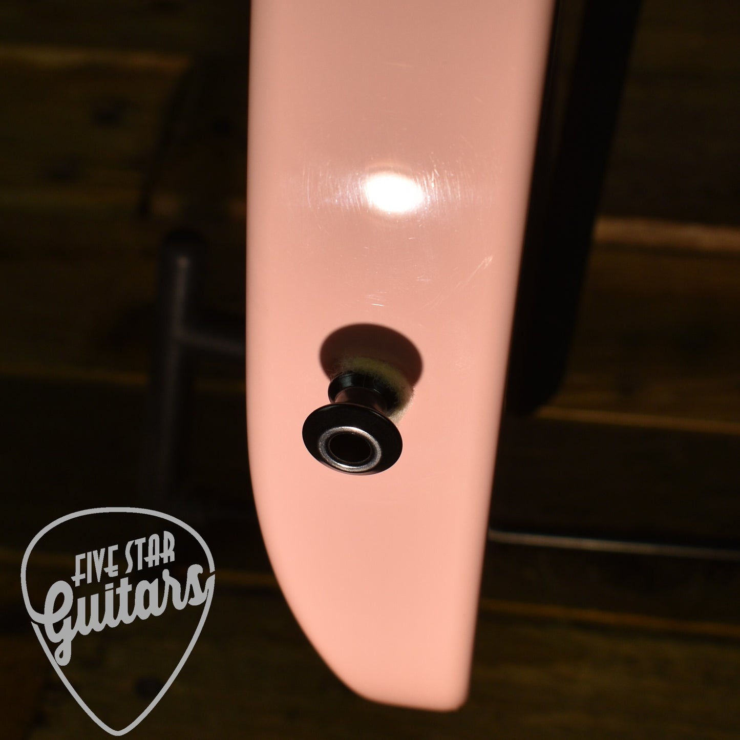 Pre-Owned G&L Fallout Tribute Series - Shell Pink