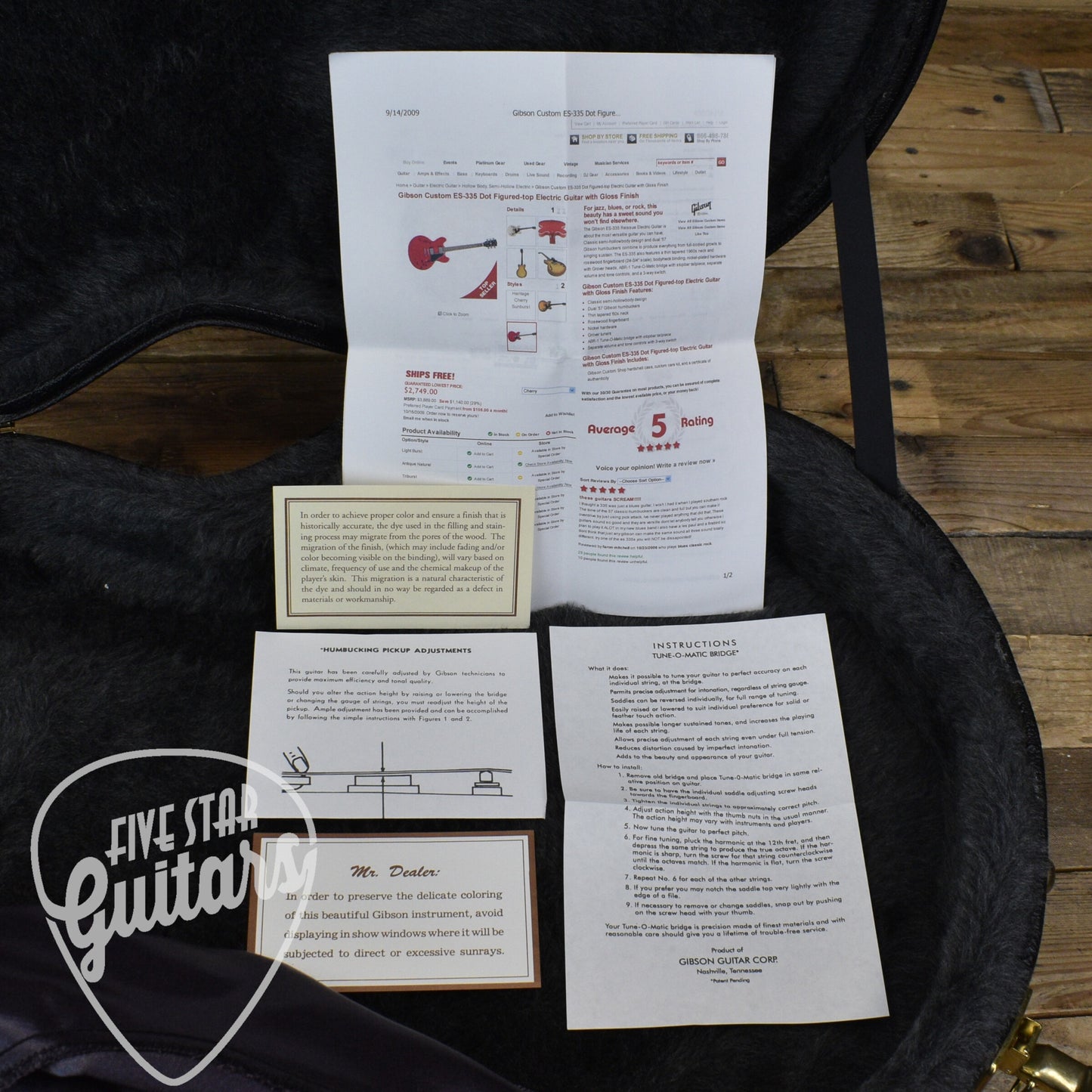 Pre-Owned Gibson Custom ES-335 - Cherry with Hard Shell Case