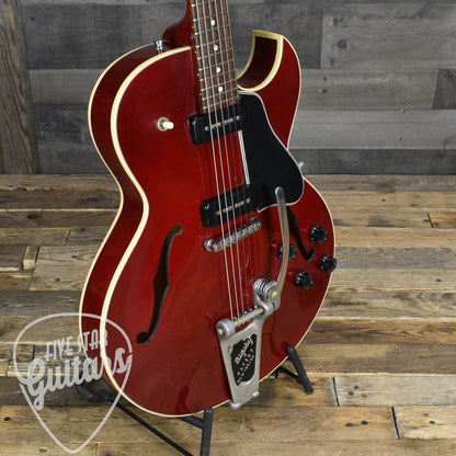 Pre-Owned Gibson ES-135 with Hard Shell Case
