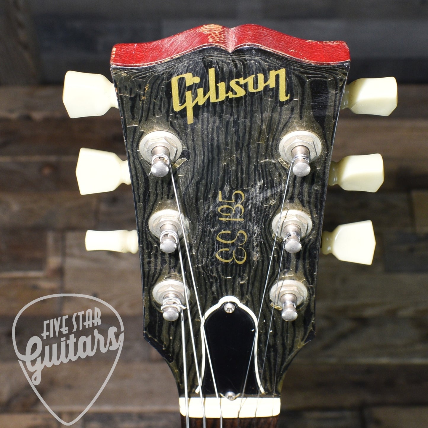 Pre-Owned Gibson ES-135 with Hard Shell Case
