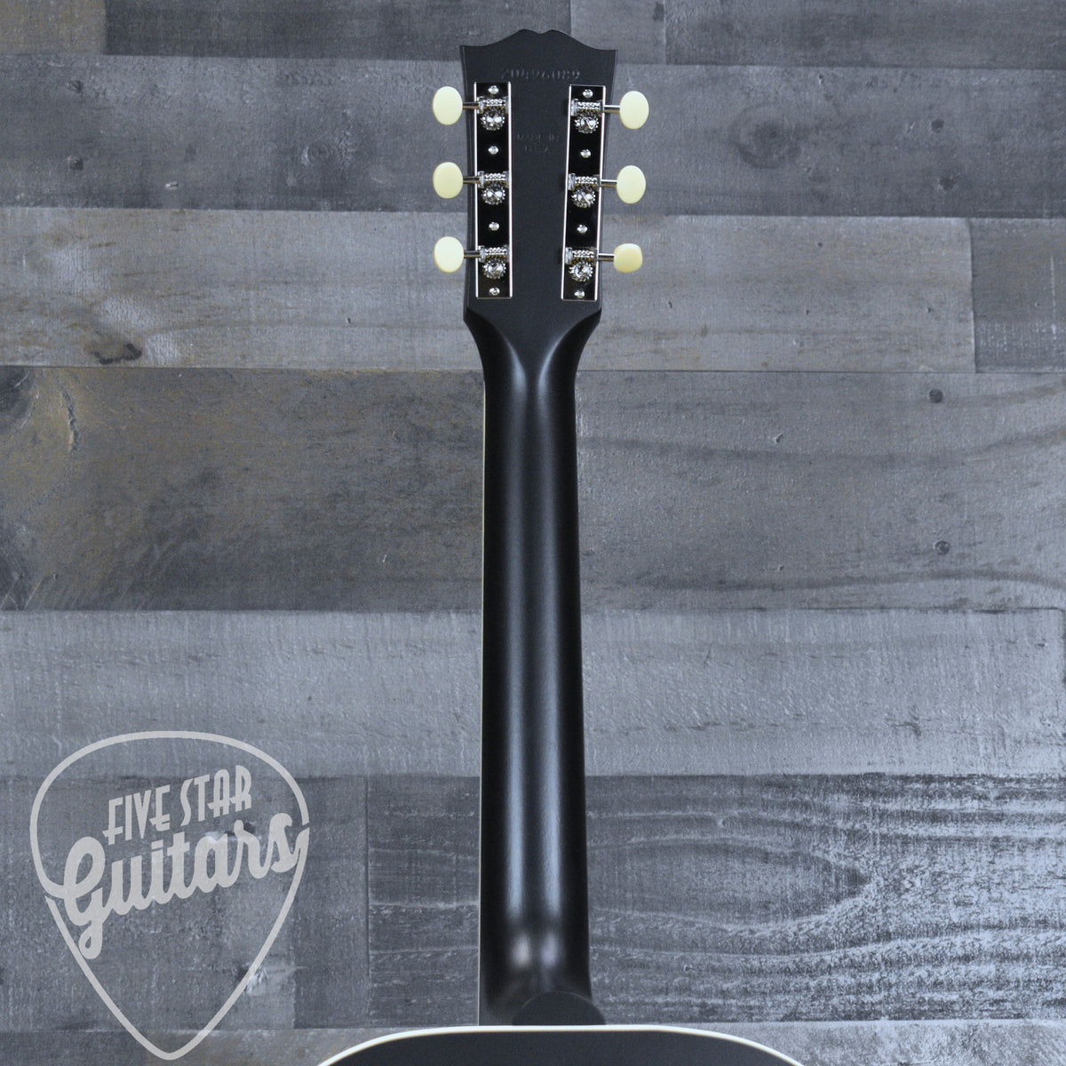 Pre-Owned Gibson J-185 Century 12-Fret - Ebony with Hardshell Case