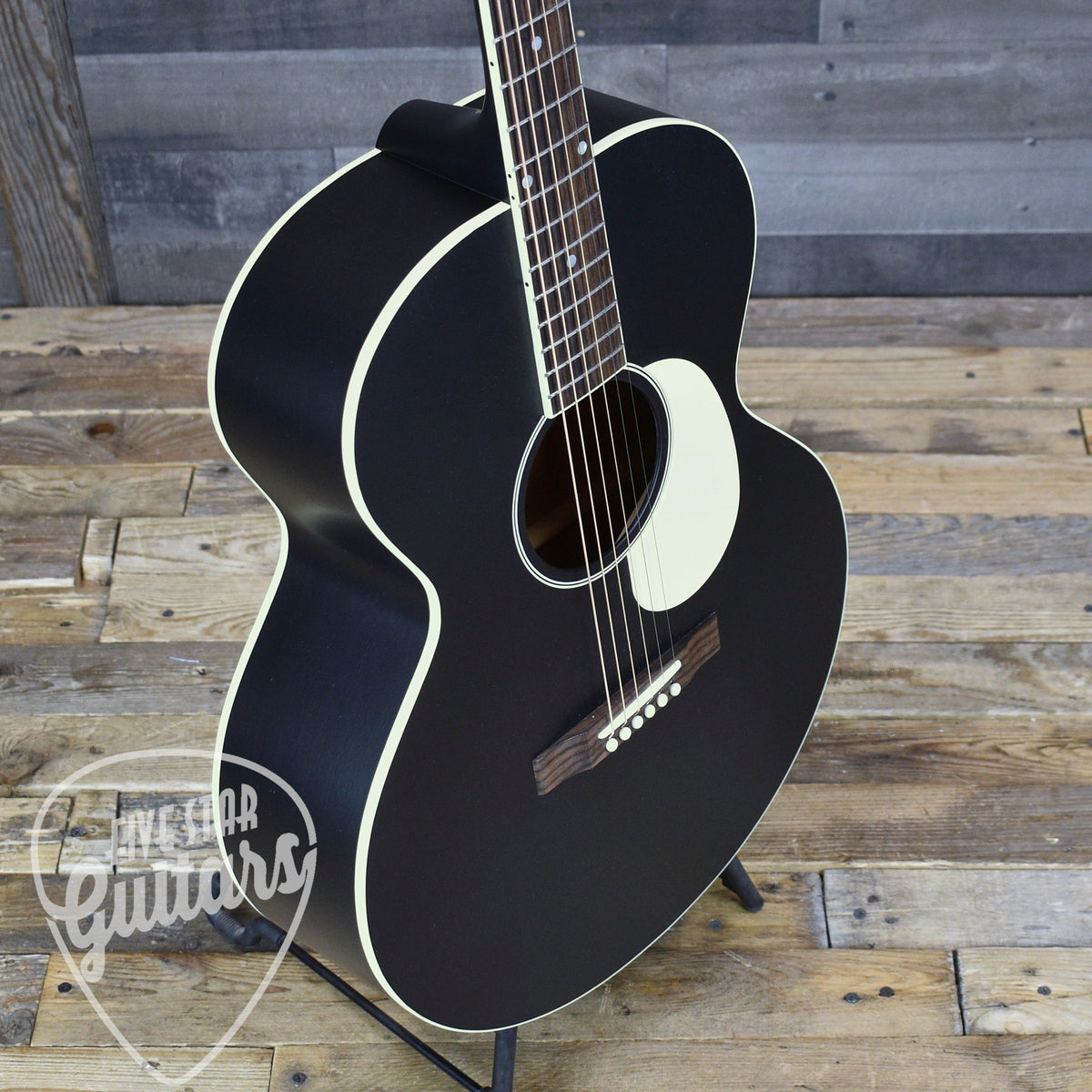 Pre-Owned Gibson J-185 Century 12-Fret - Ebony with Hardshell Case
