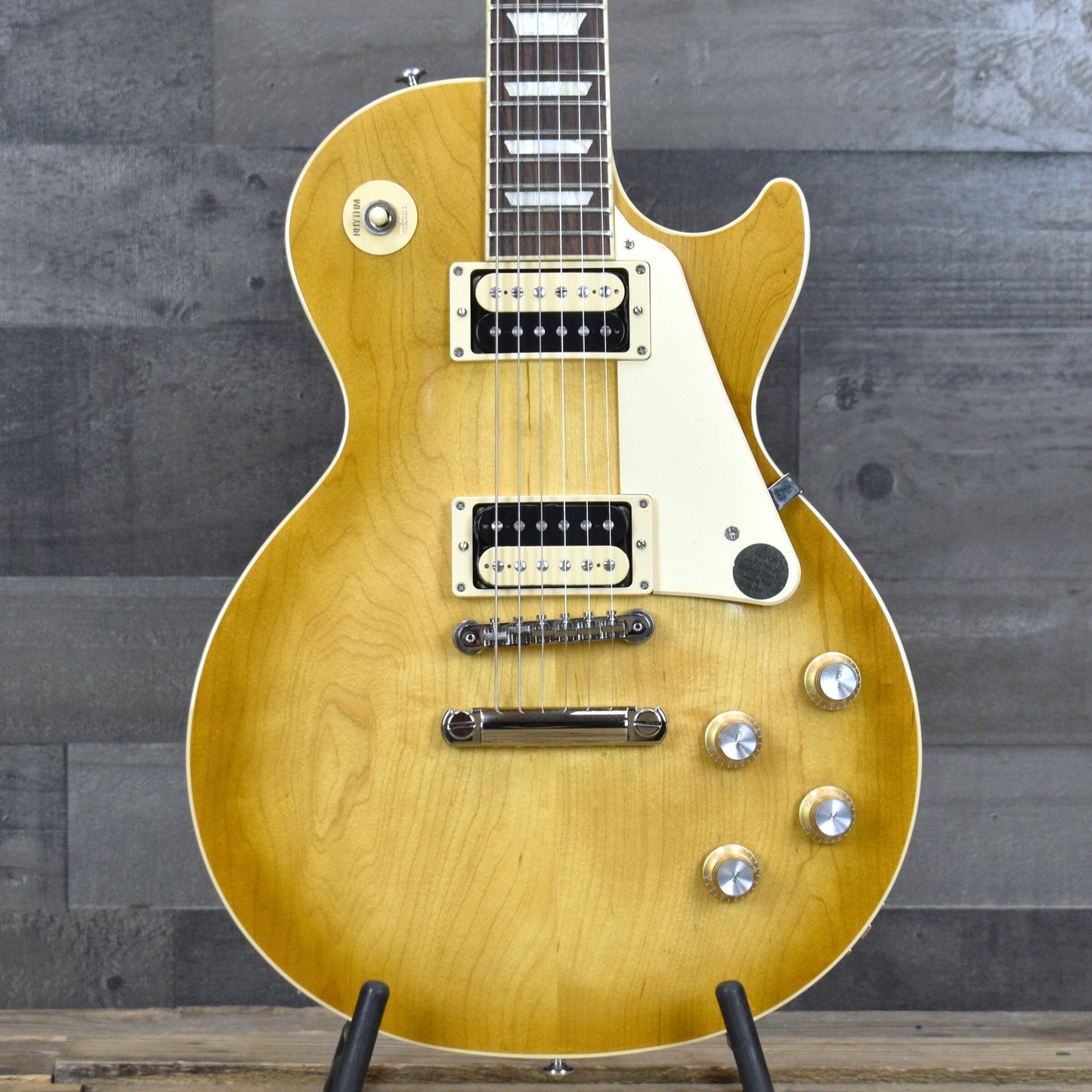 Pre-Owned Gibson Les Paul Classic - Honeyburst with Hardshell Case