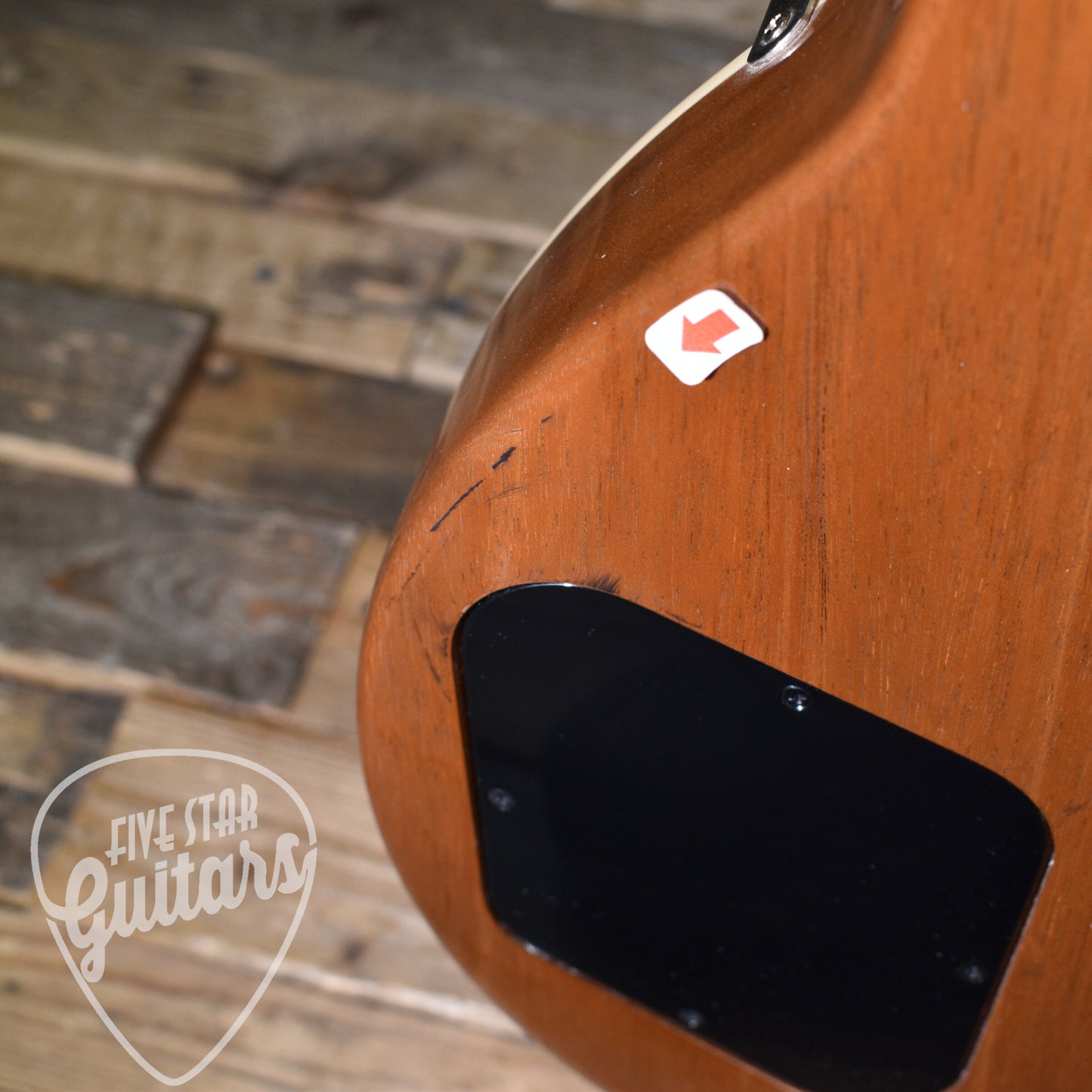 Pre-Owned Gibson Les Paul Classic - Honeyburst with Hardshell Case