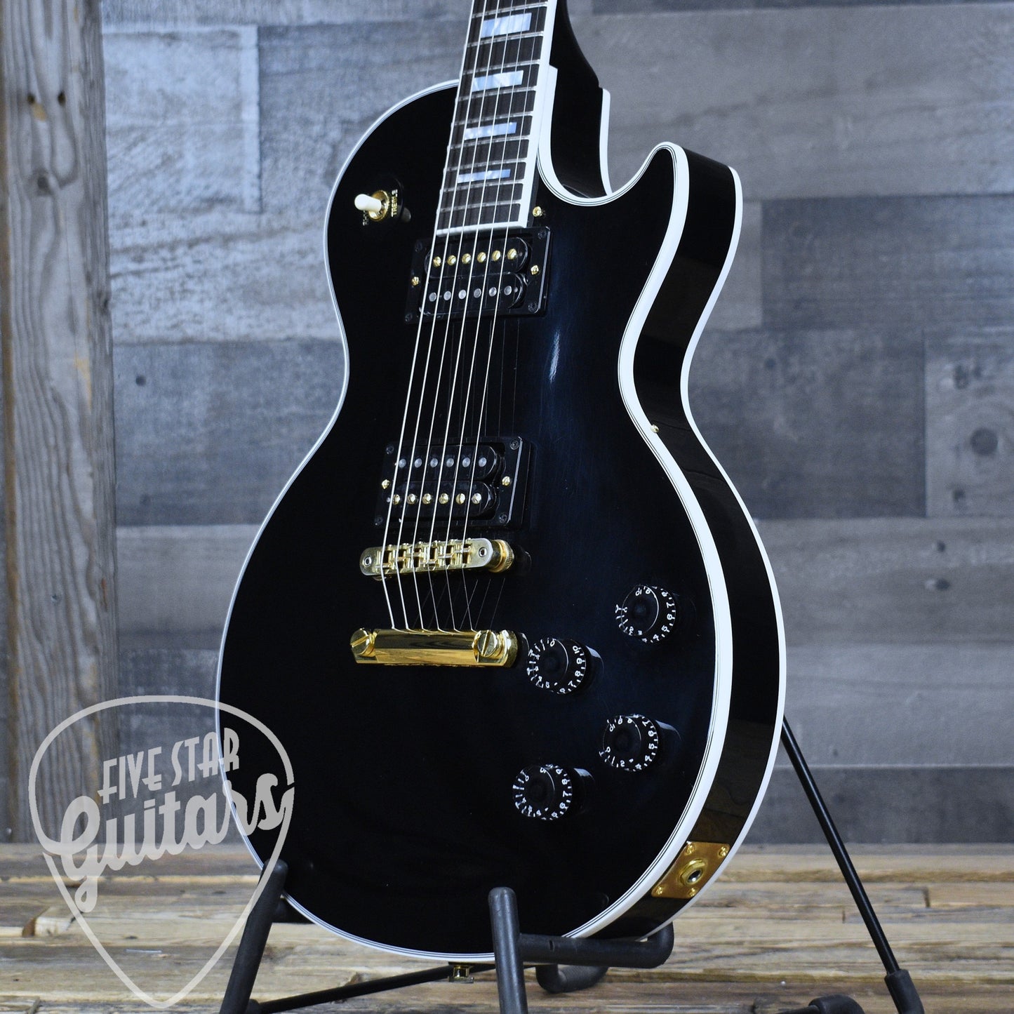 Pre-Owned Gibson Les Paul Custom 70s - Ebony with Hardshell Case