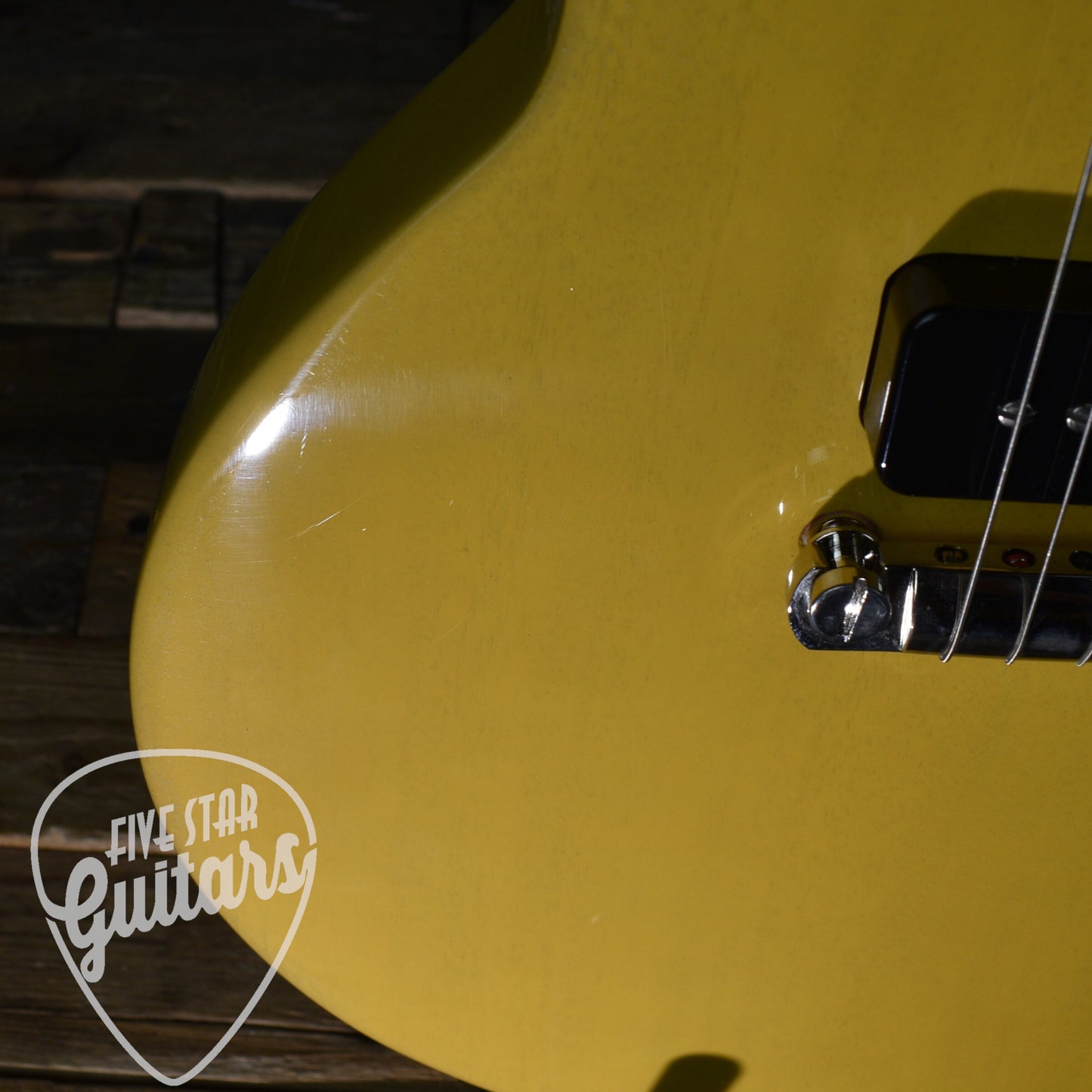 Pre-Owned 2019 Gibson Les Paul Special - TV Yellow with Hard Shell Case