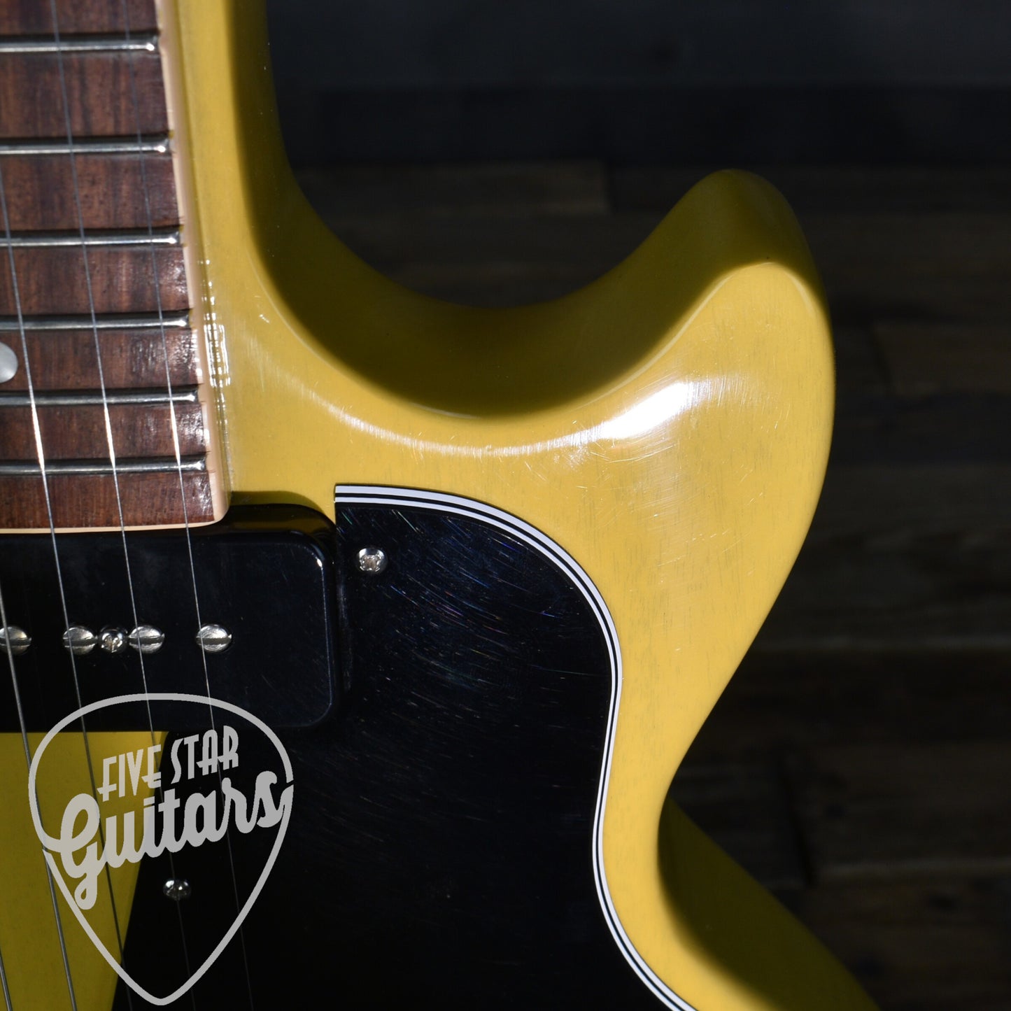 Pre-Owned 2019 Gibson Les Paul Special - TV Yellow with Hard Shell Case