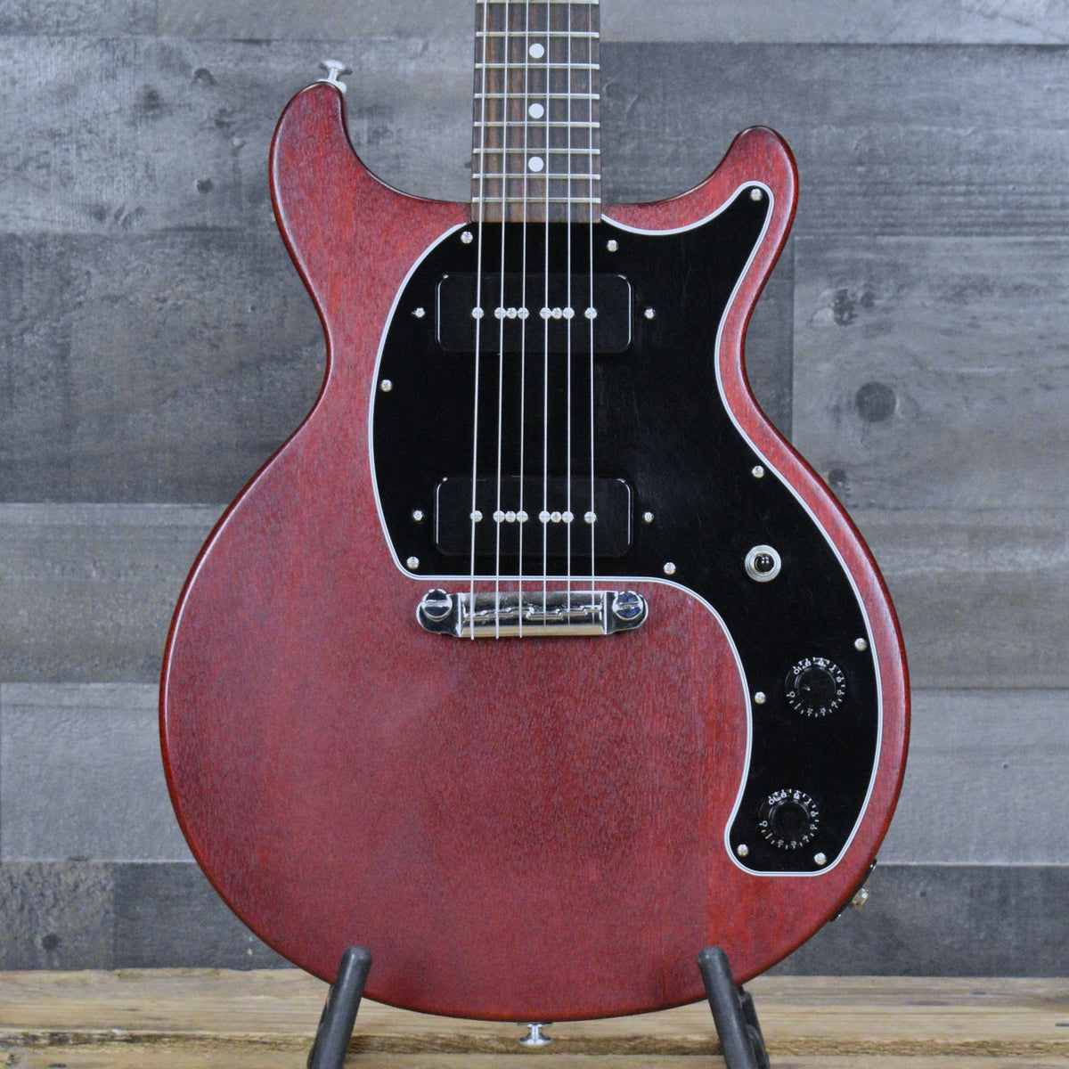 Pre-Owned Gibson Les Paul Special Tribute DC - Worn Cherry with Gig Bag