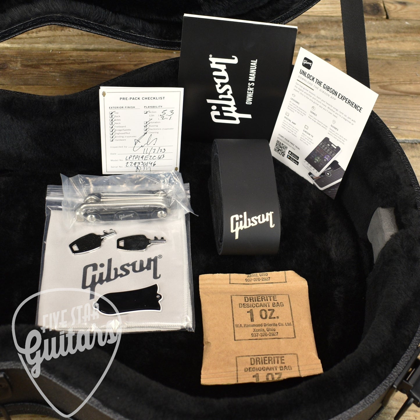 Pre-Owned Gibson Les Paul Traditional Pro V - Transparent Ebony Burst with Hardshell Case