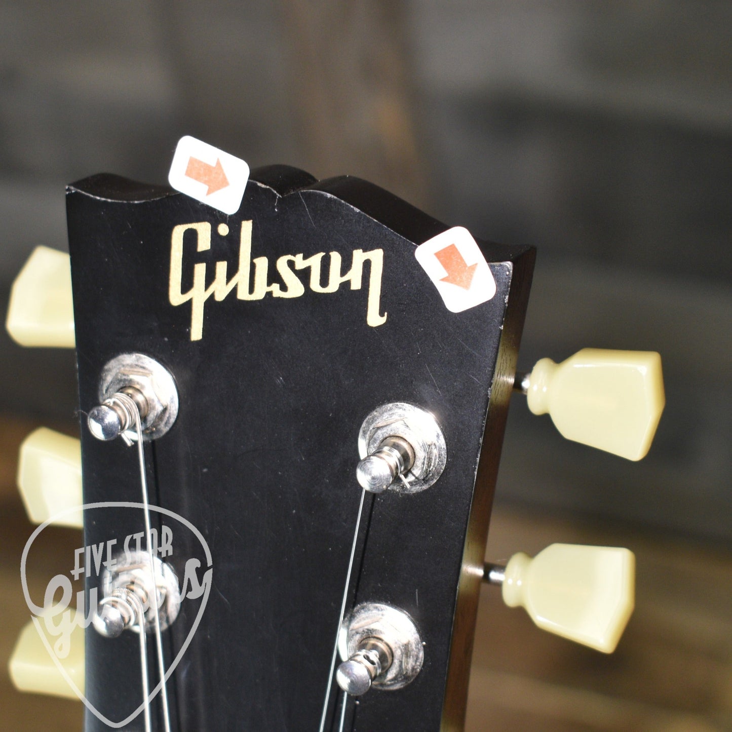 Pre-Owned Gibson SG - Brown with Gig Bag