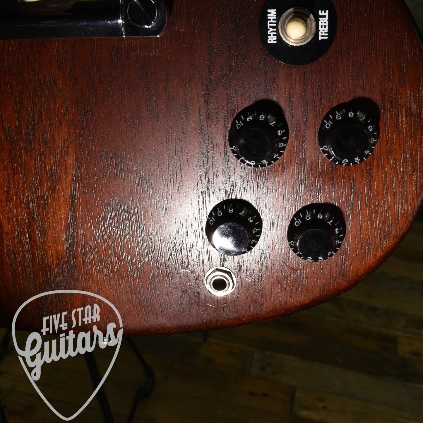 Pre-Owned Gibson SG - Brown with Gig Bag