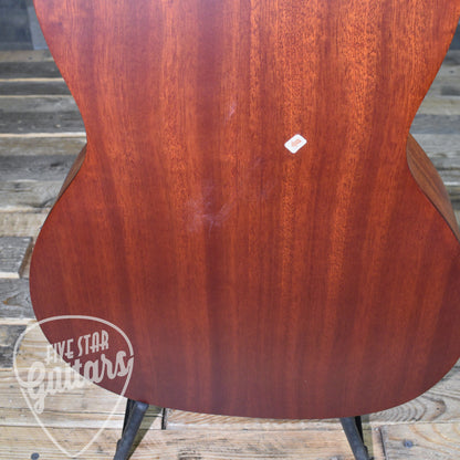 Pre-Owned Gretsch G9200 Resonator with Structured Gigbag