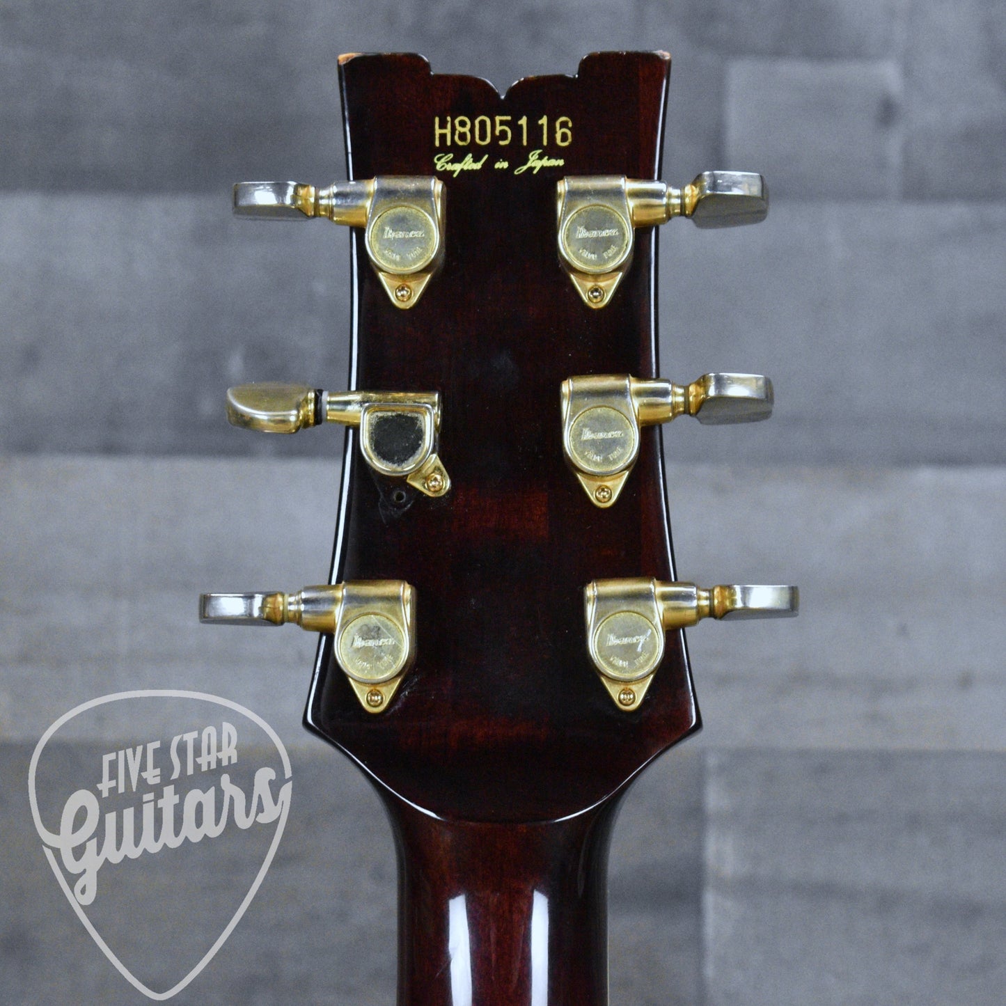 Pre-Owned Ibanez AR100 - Sunburst with Hardshell Case