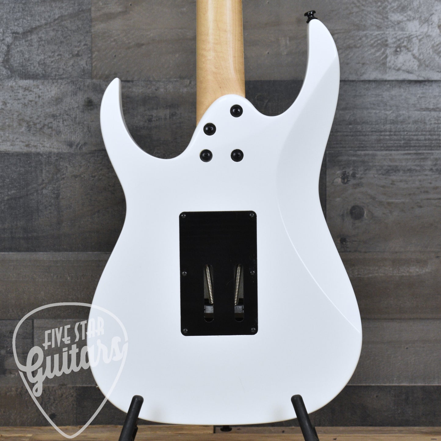 Pre-Owned Ibanez RG450DXB - White with Gig Bag