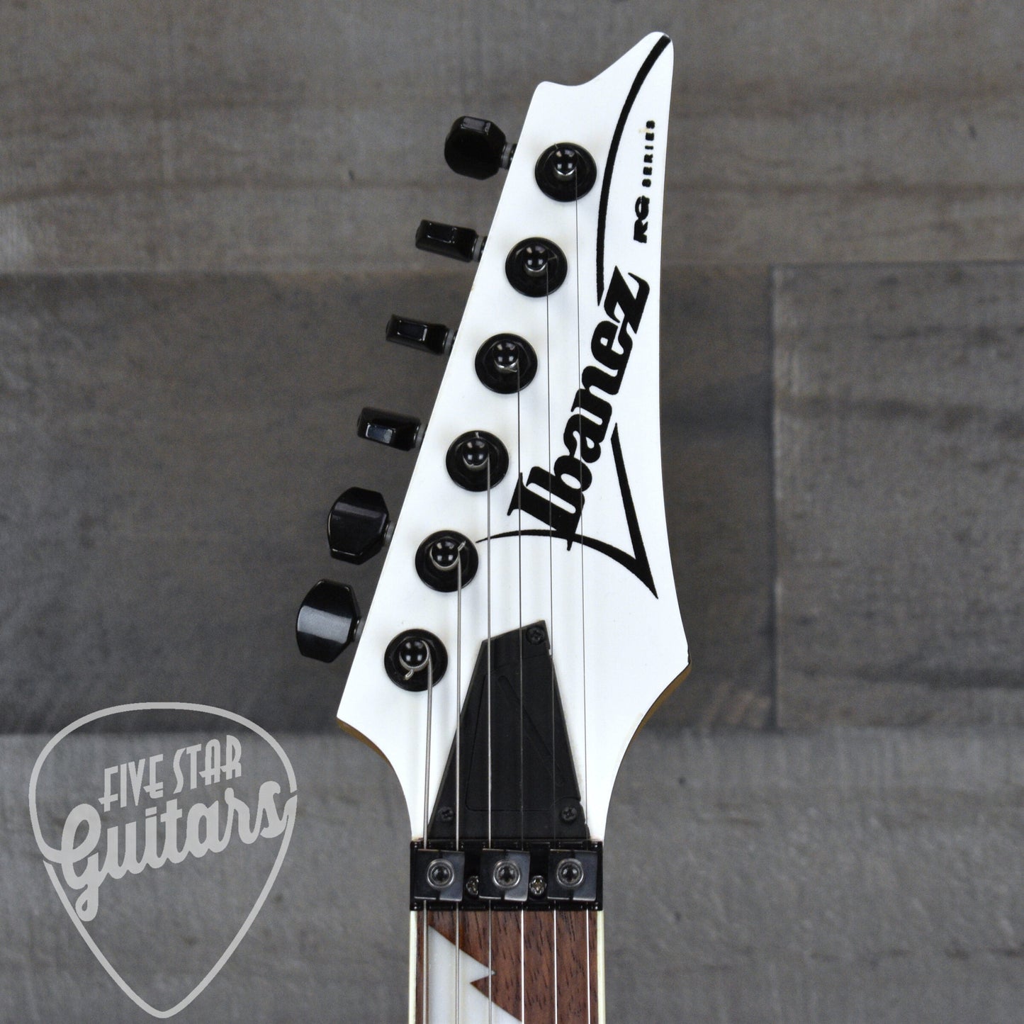 Pre-Owned Ibanez RG450DXB - White with Gig Bag