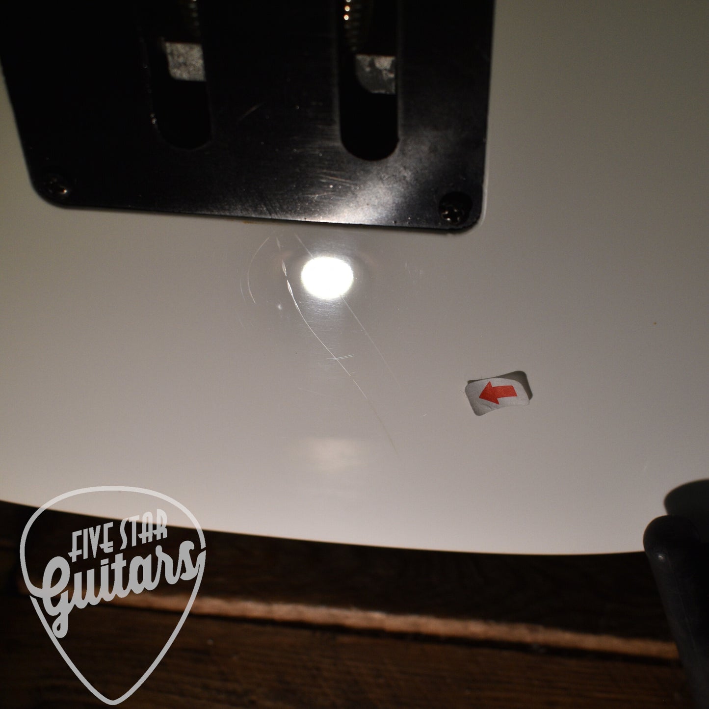 Pre-Owned Ibanez RG450DXB - White with Gig Bag