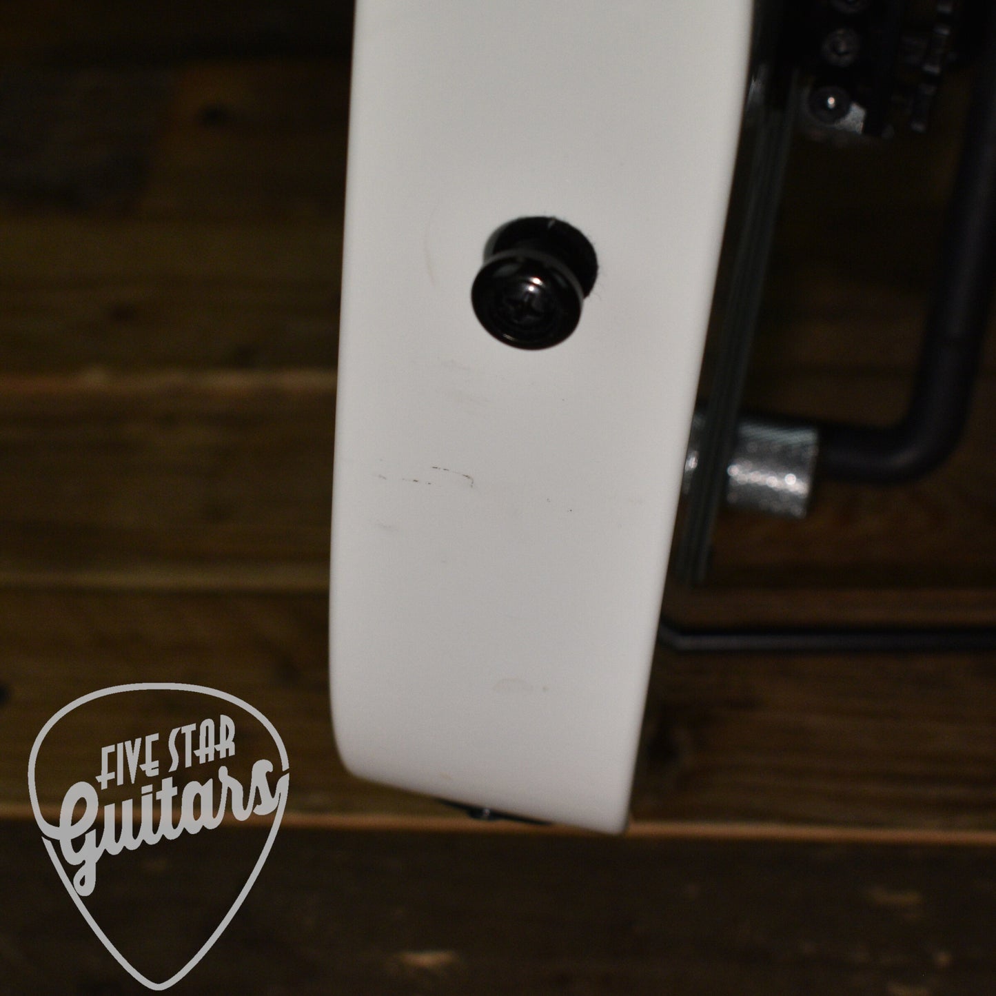 Pre-Owned Ibanez RG450DXB - White with Gig Bag