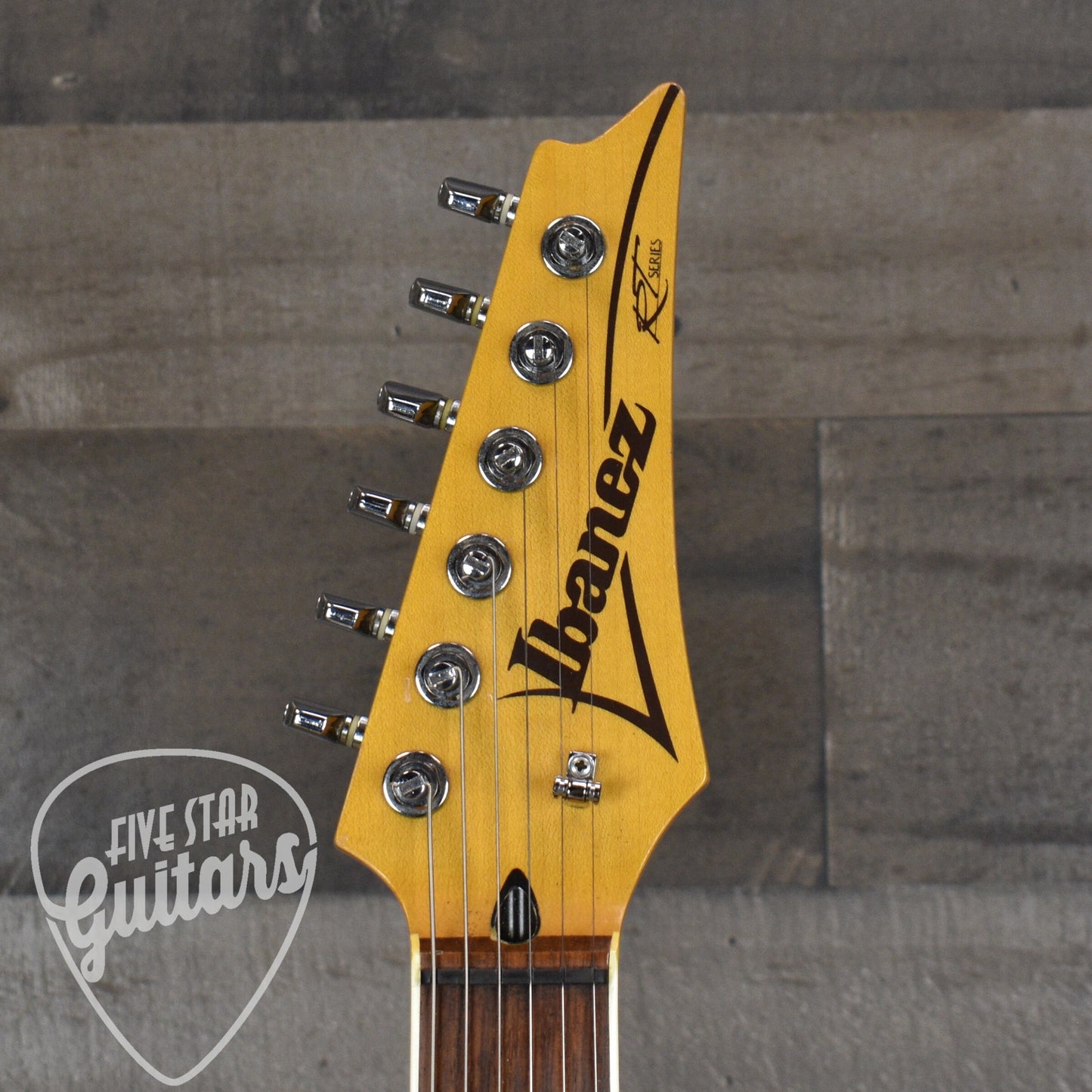 Pre-Owned Ibanez RT650GF - Transparent Red with Hardshell case