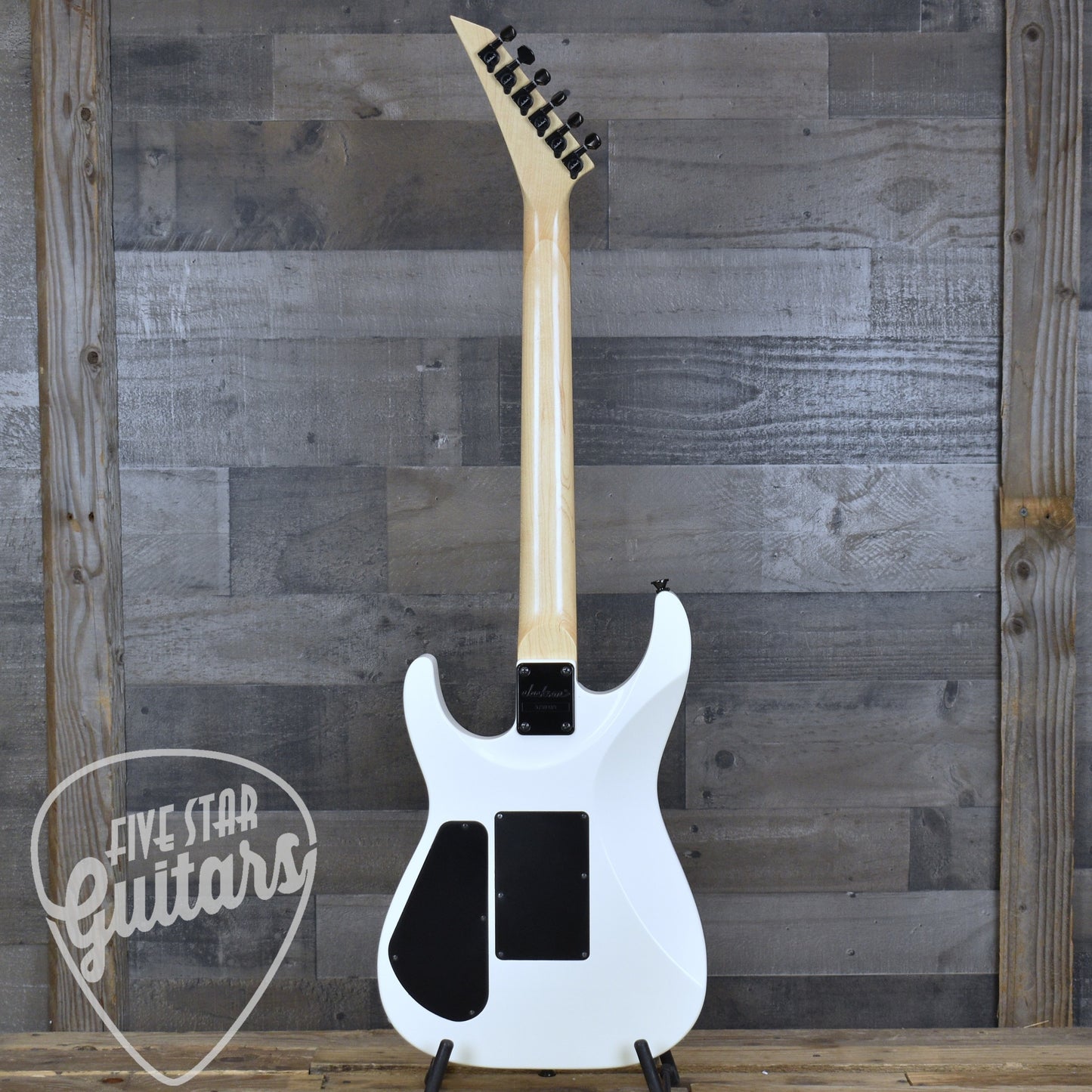 Pre-Owned Jackson Dinky DK2M - Snow White with Gigbag