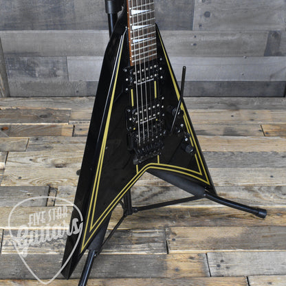 Pre-Owned Jackson King V KV5FR with Molded V Hard Shell Case